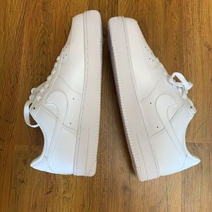 Airforce 1’s white